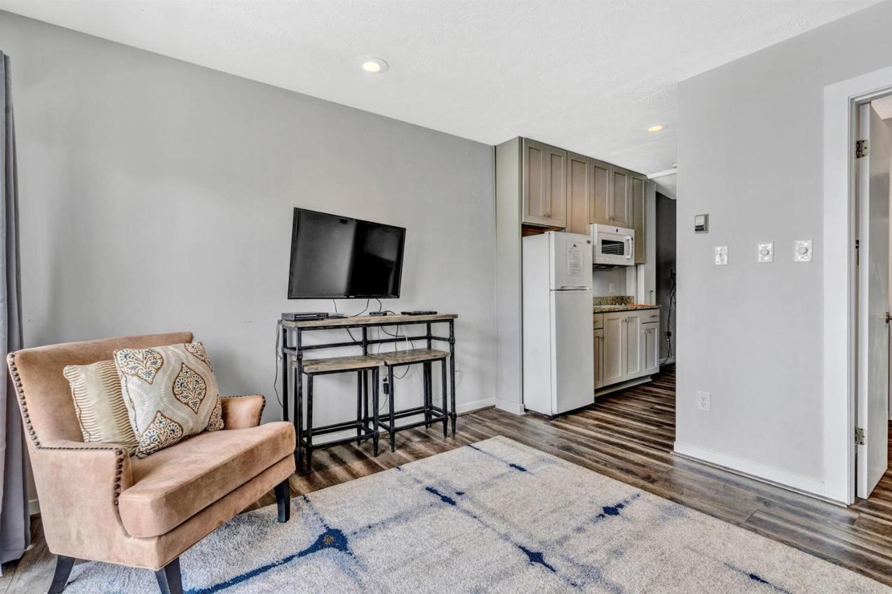 Reel Simple Apartment Moneta Bagian luar foto